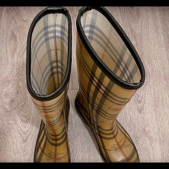 Burberry Rain boot - Picture 5 of 6